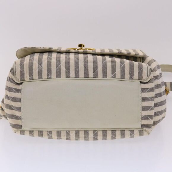 Chanel Matelassé White Canvas Shoulder Bag (Pre-Owned) - Picture 3 of 16